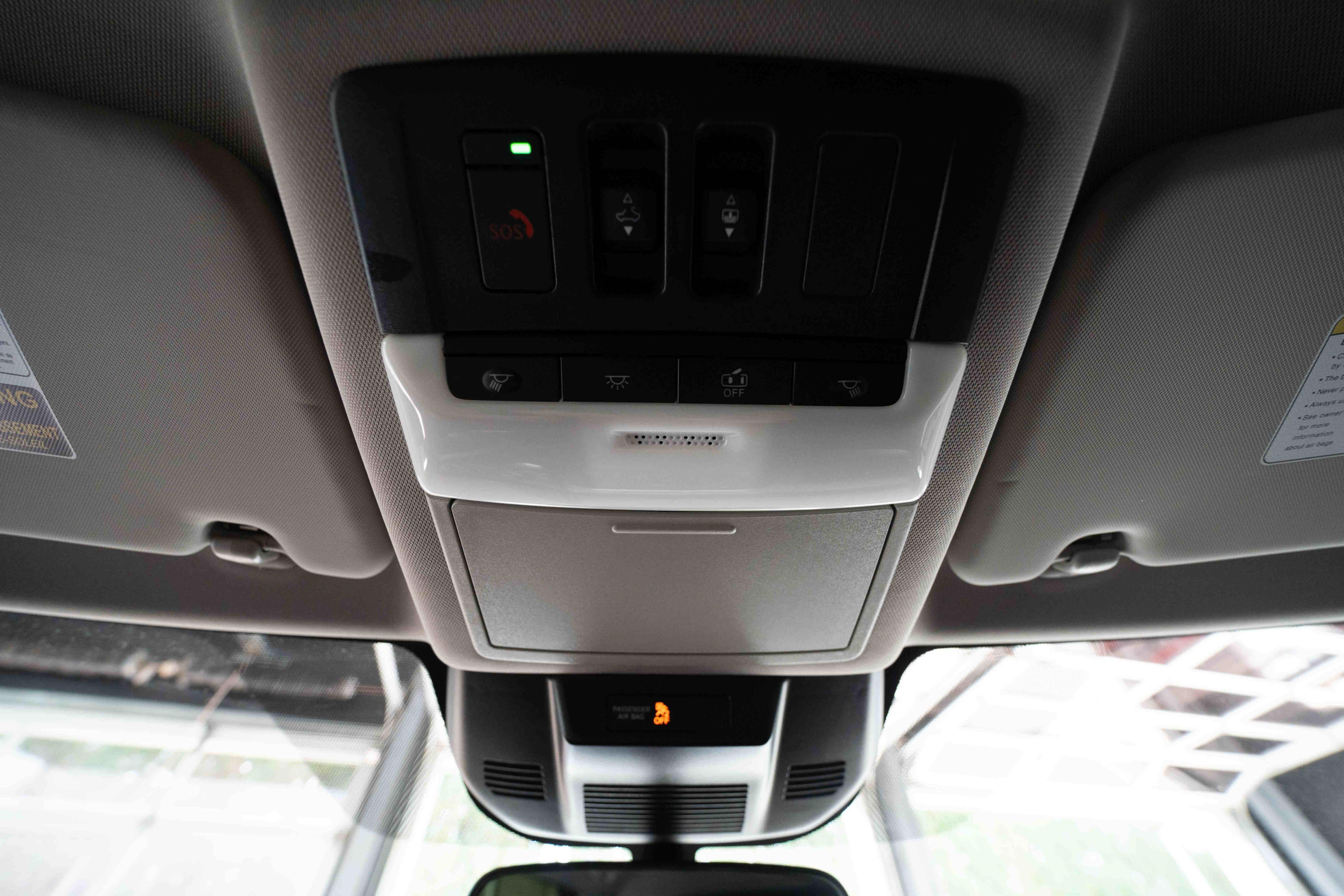 Used 2023 Nissan Rogue SV w/ SV Premium B Package AWD/4WD image 18