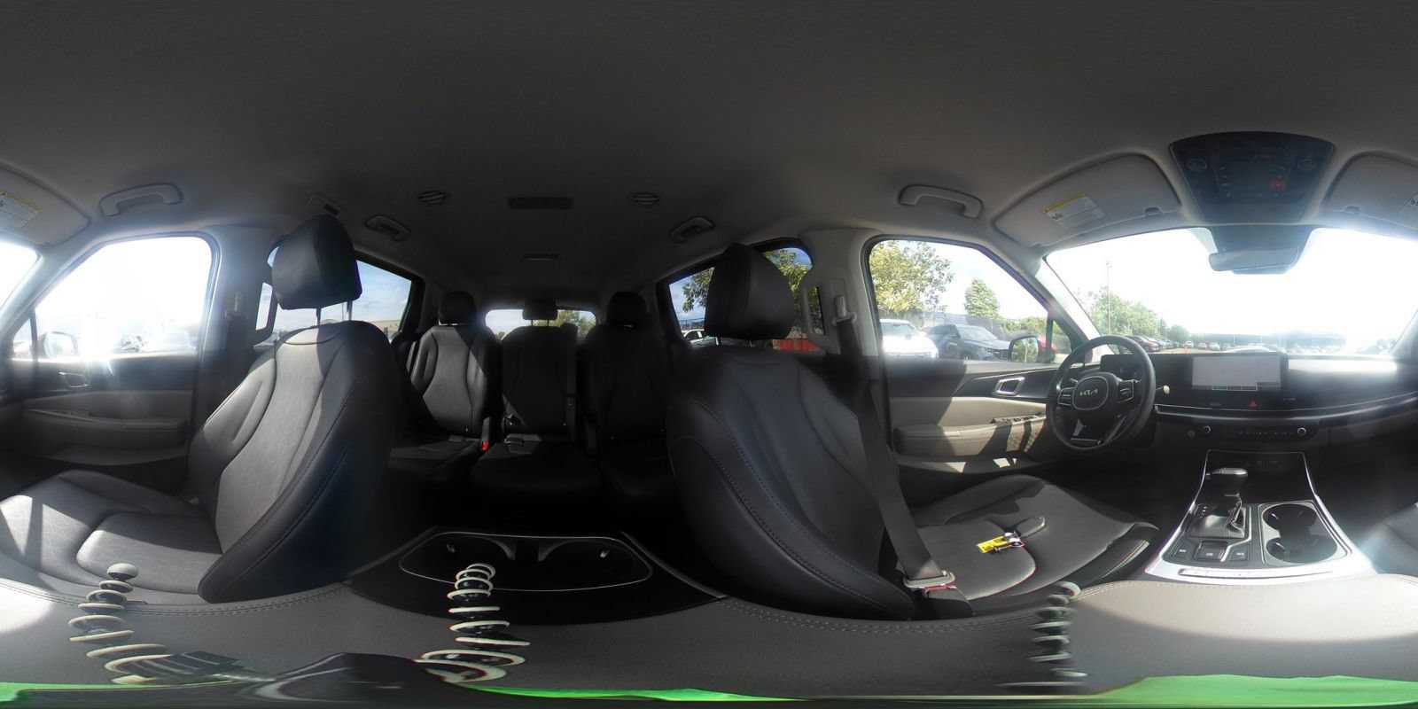 Used 2026 Kia Carnival FWD image 37