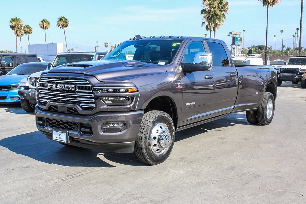 New 2026 RAM 3500 Laramie AWD/4WD image 4