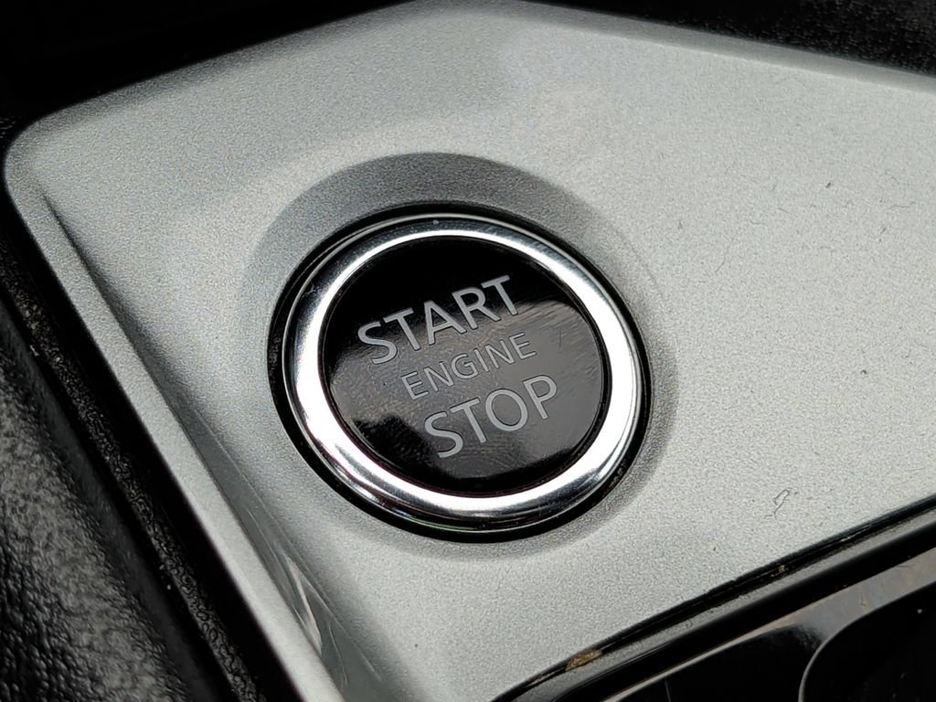 Used 2025 Nissan Altima 2.5 SV FWD image 26