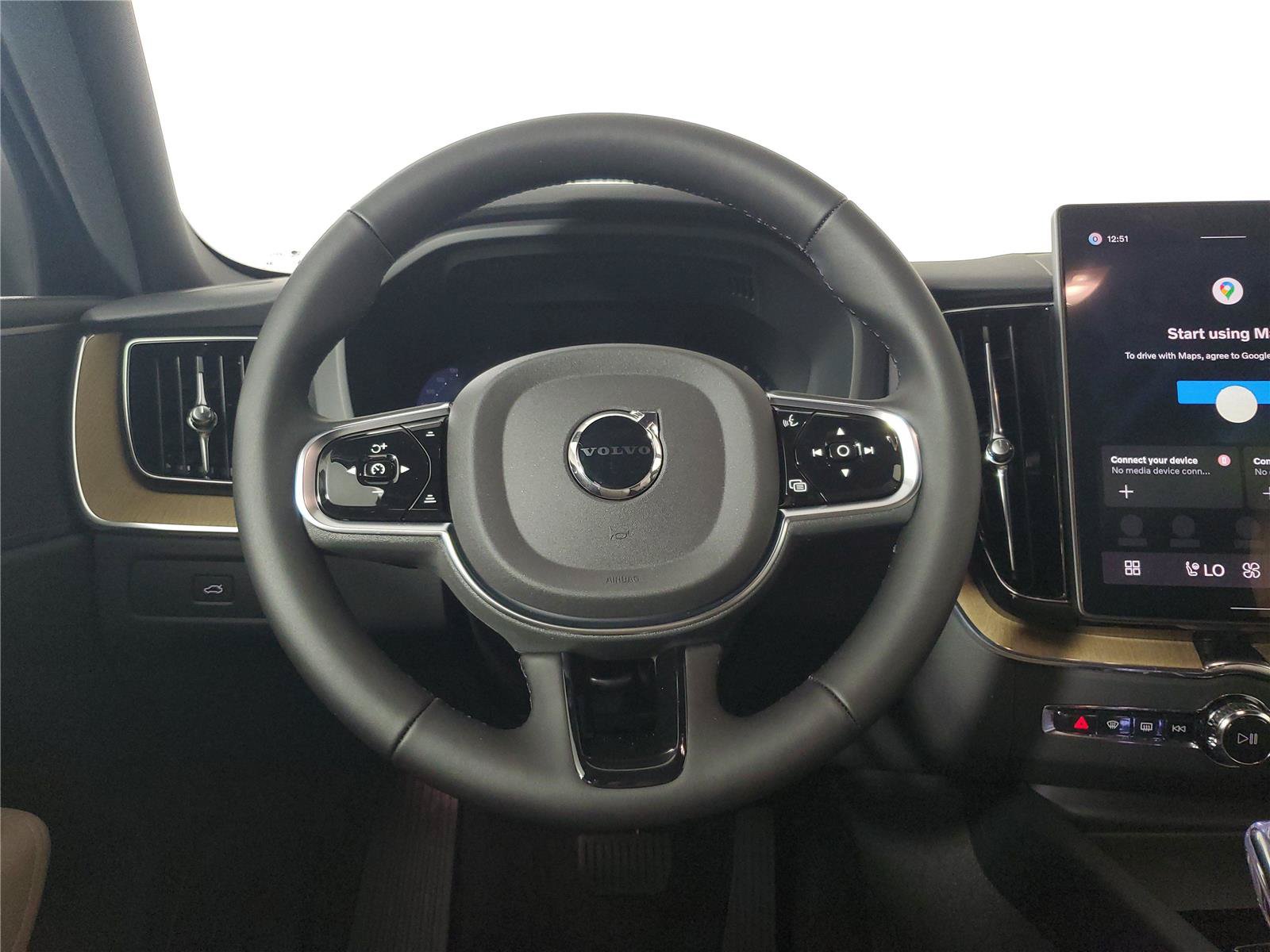 New 2026 Volvo XC60 B5 Plus w/ Protection Package Premier AWD/4WD image 16