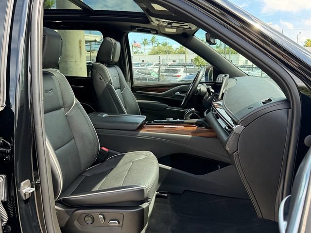 Certified 2022 Cadillac Escalade ESV Premium Luxury RWD image 20