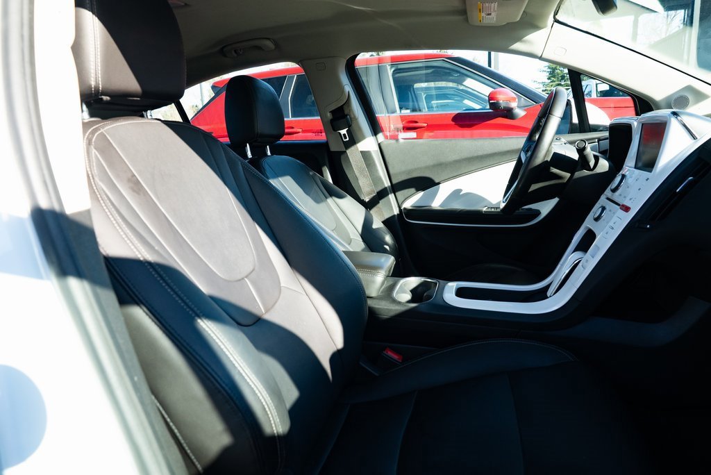 Used 2015 Chevrolet Volt Premium w/ Premium Trim Package image 23