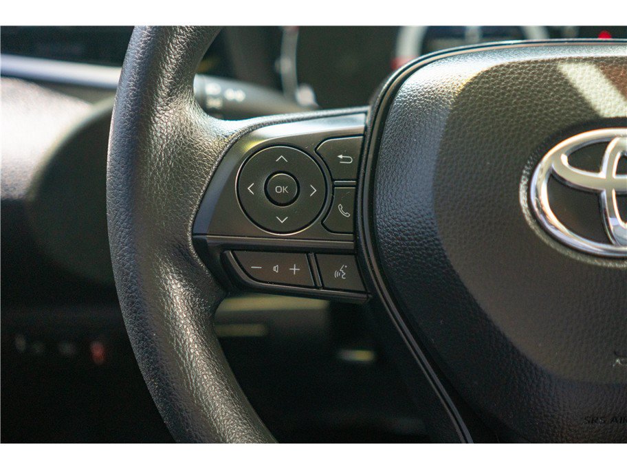 Used 2026 Toyota Corolla LE w/ LE Premium Package FWD image 8