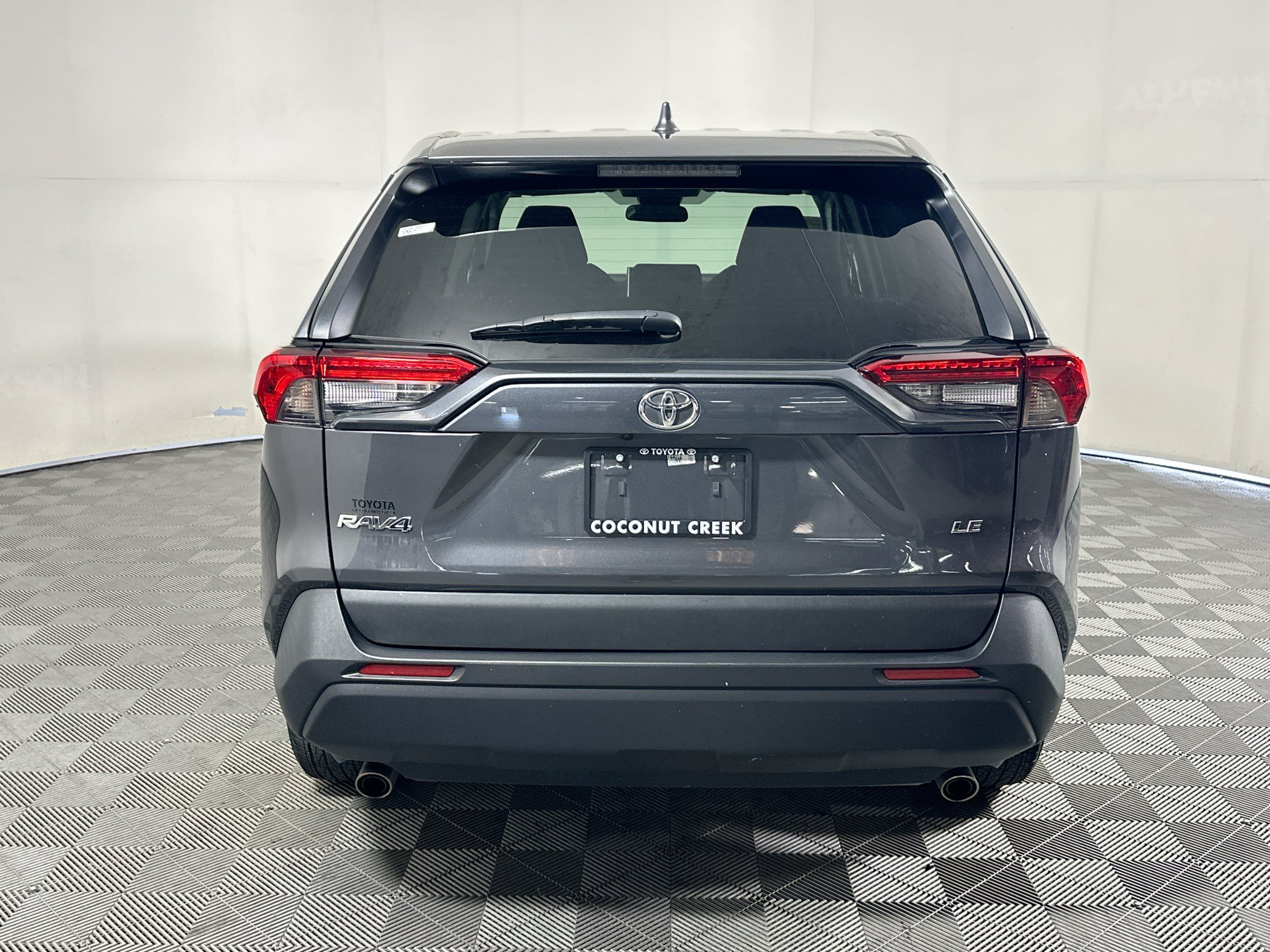 Certified 2024 Toyota RAV4 LE FWD image 4