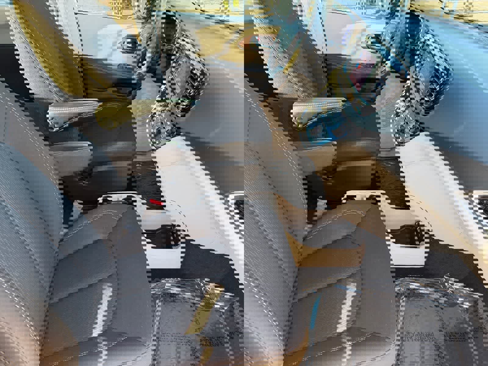 Used 2024 Chrysler Voyager LX image 12