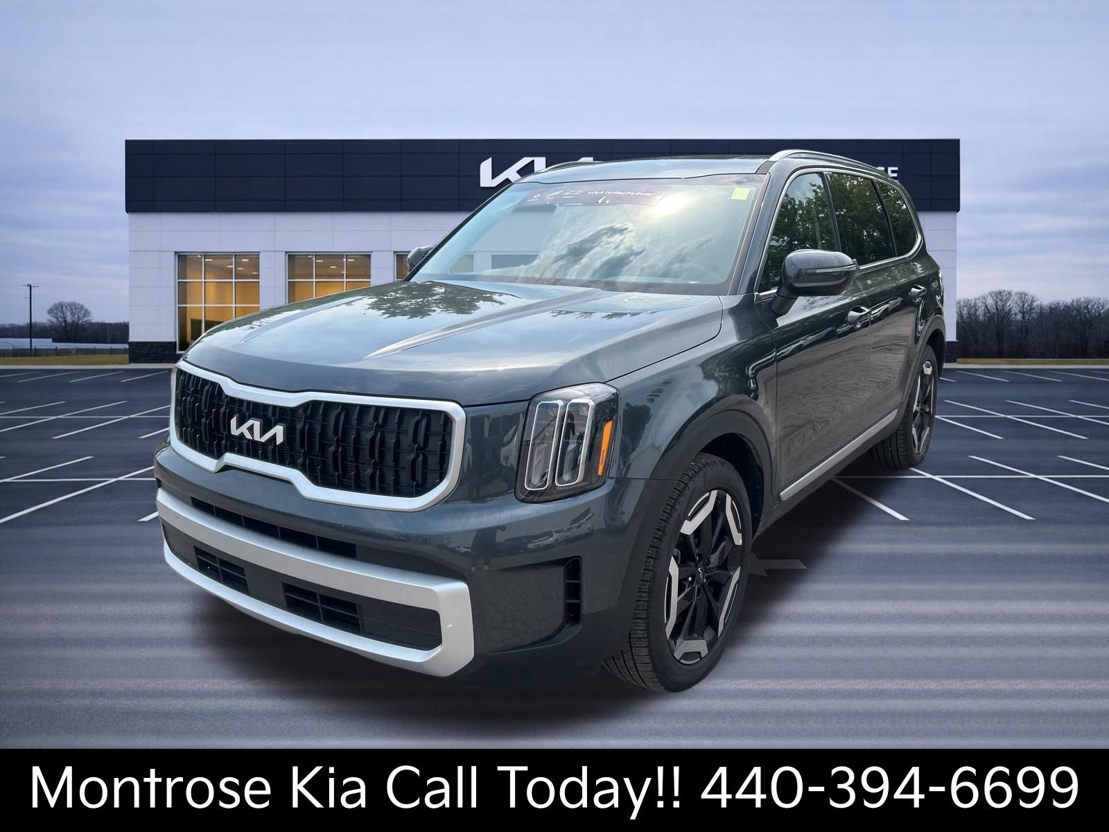 Used 2024 Kia Telluride EX
