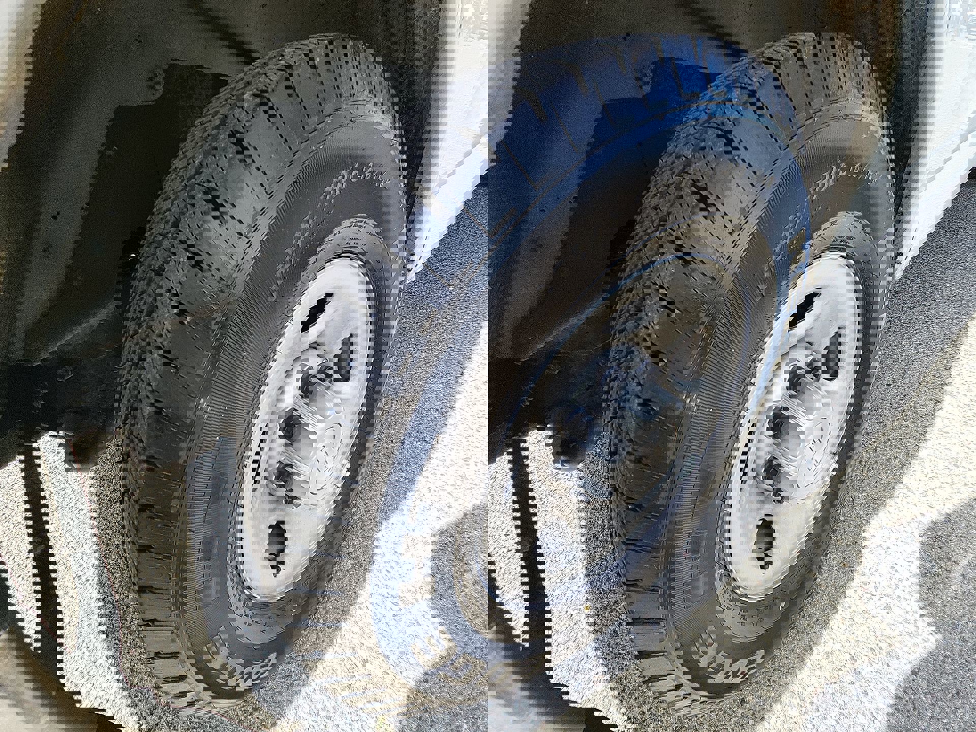 Used 2017 Chevrolet Express 3500 image 16