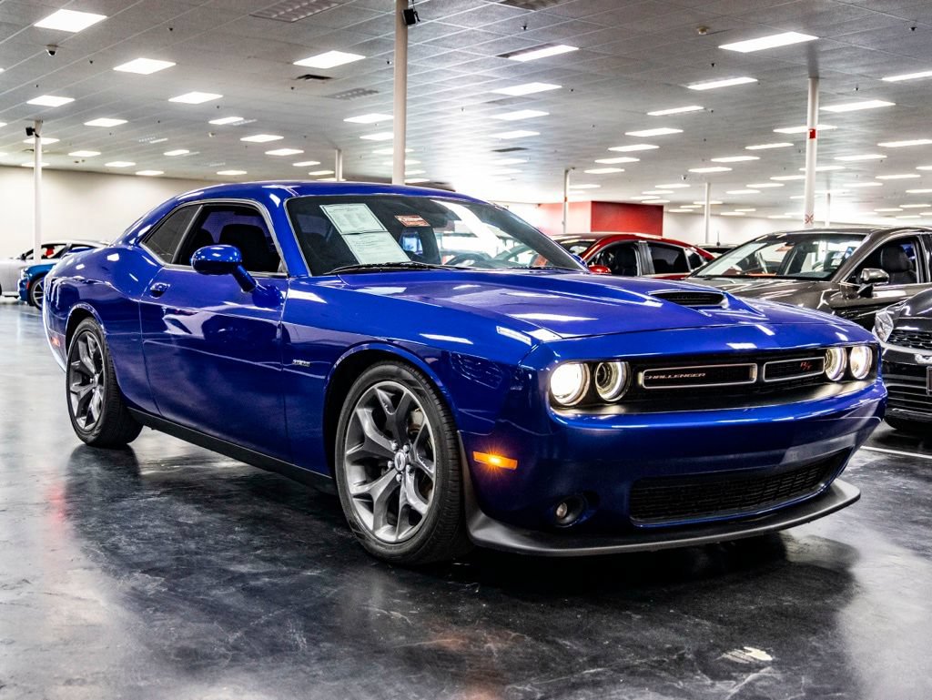 Used 2019 Dodge Challenger R/T RWD image 9