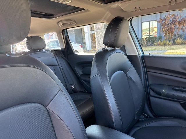 Used 2017 MINI Cooper Clubman image 12