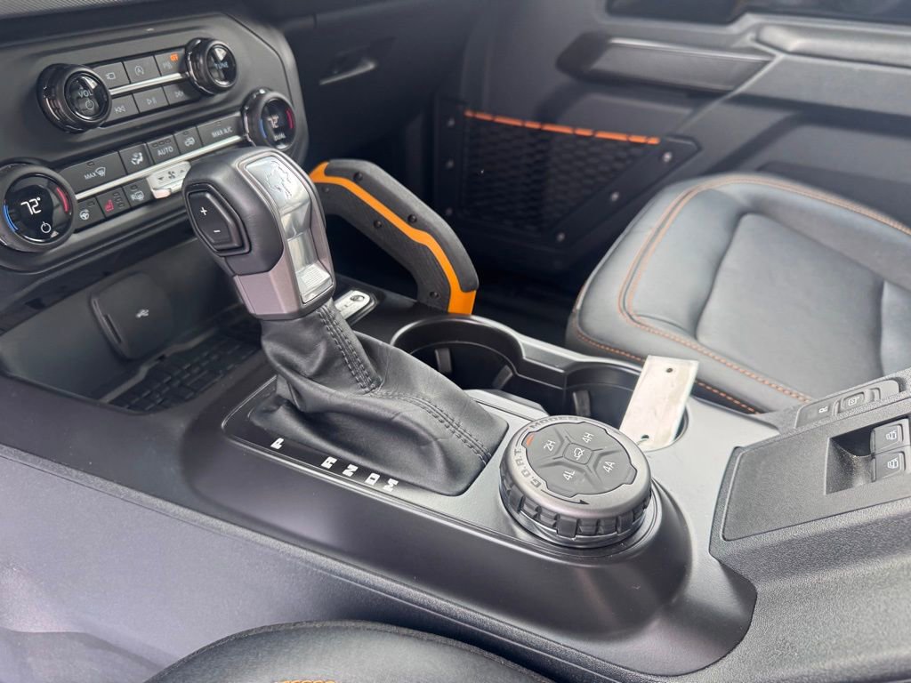 Used 2024 Ford Bronco Badlands image 16