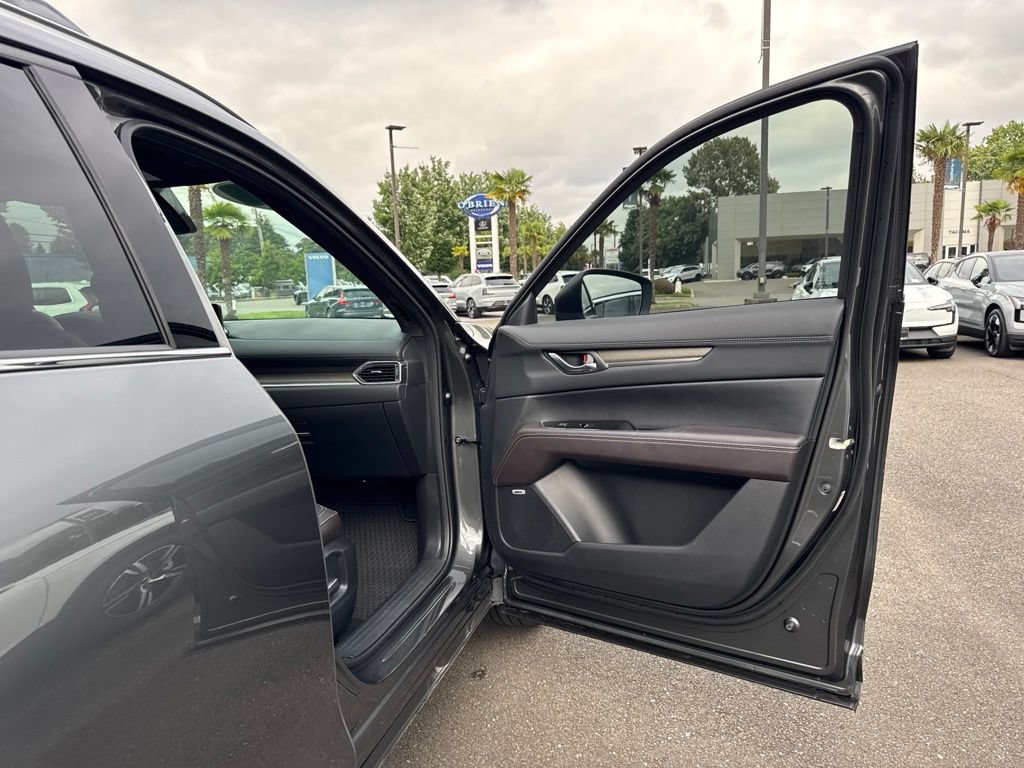 Used 2025 MAZDA CX-5 Signature AWD/4WD image 19