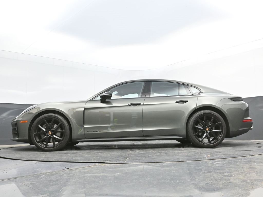 New 2025 Porsche Panamera image 33