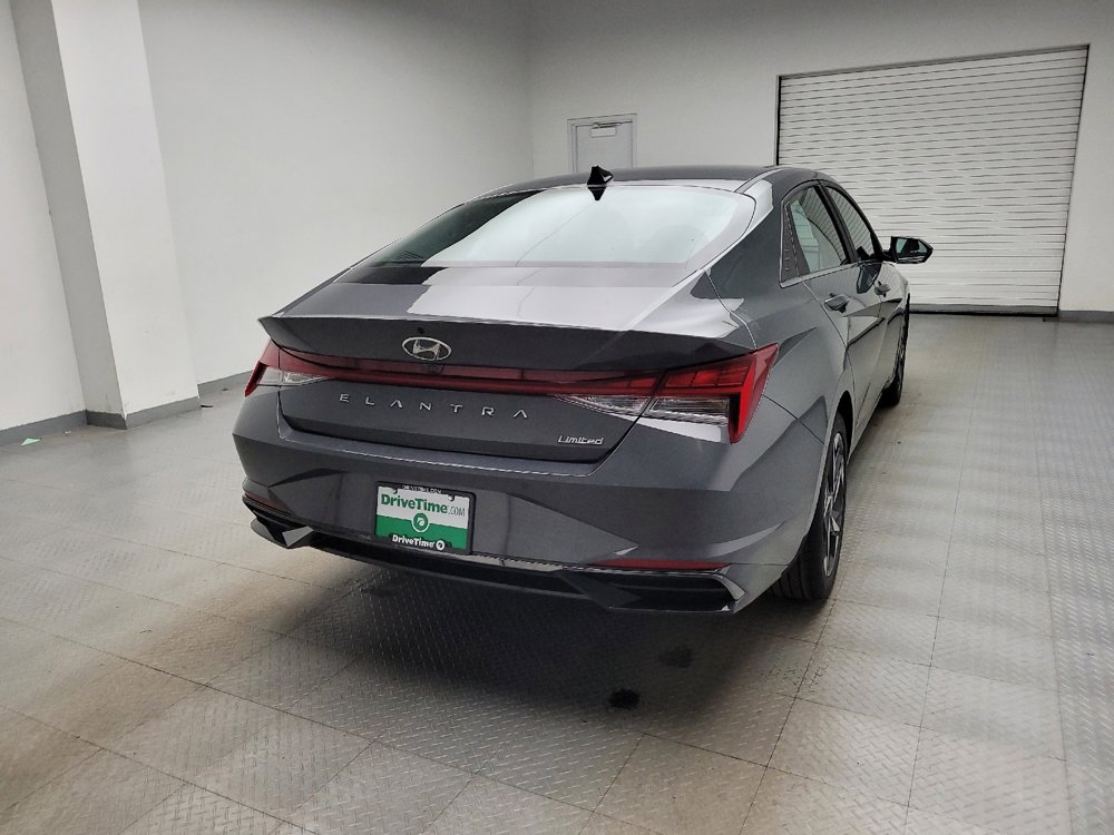 Used 2023 Hyundai Elantra Limited FWD image 7
