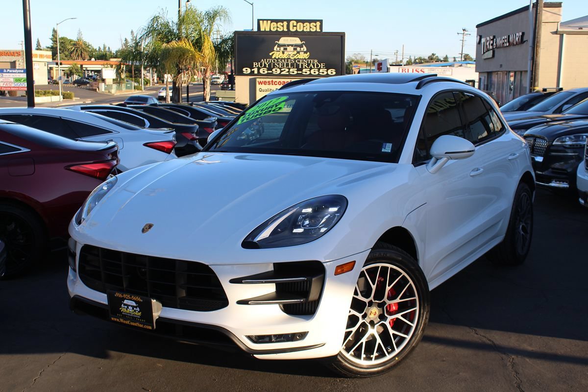 Used 2017 Porsche Macan Turbo AWD/4WD image 44