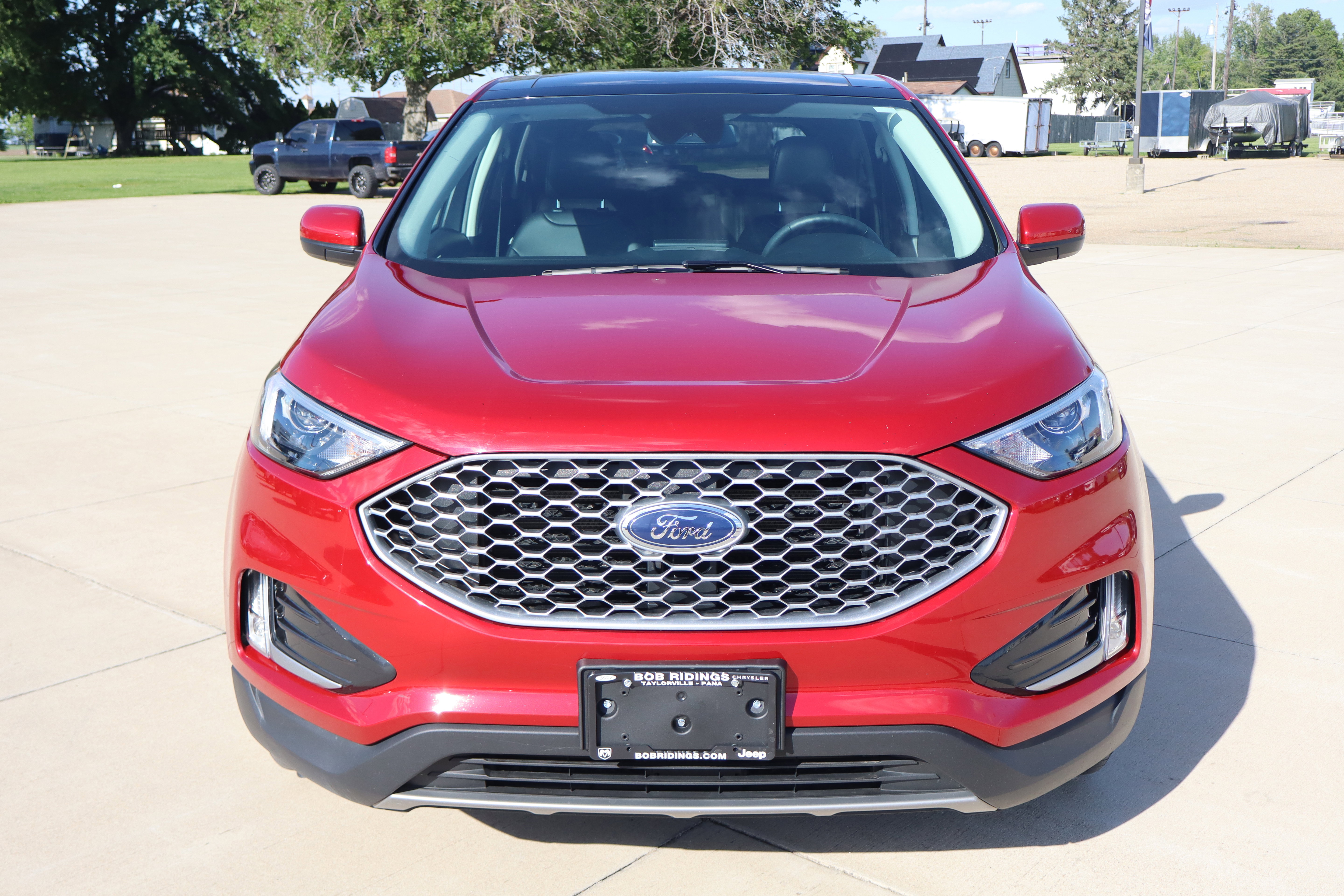 Used 2023 Ford Edge SEL w/ Convenience Package AWD/4WD image 3