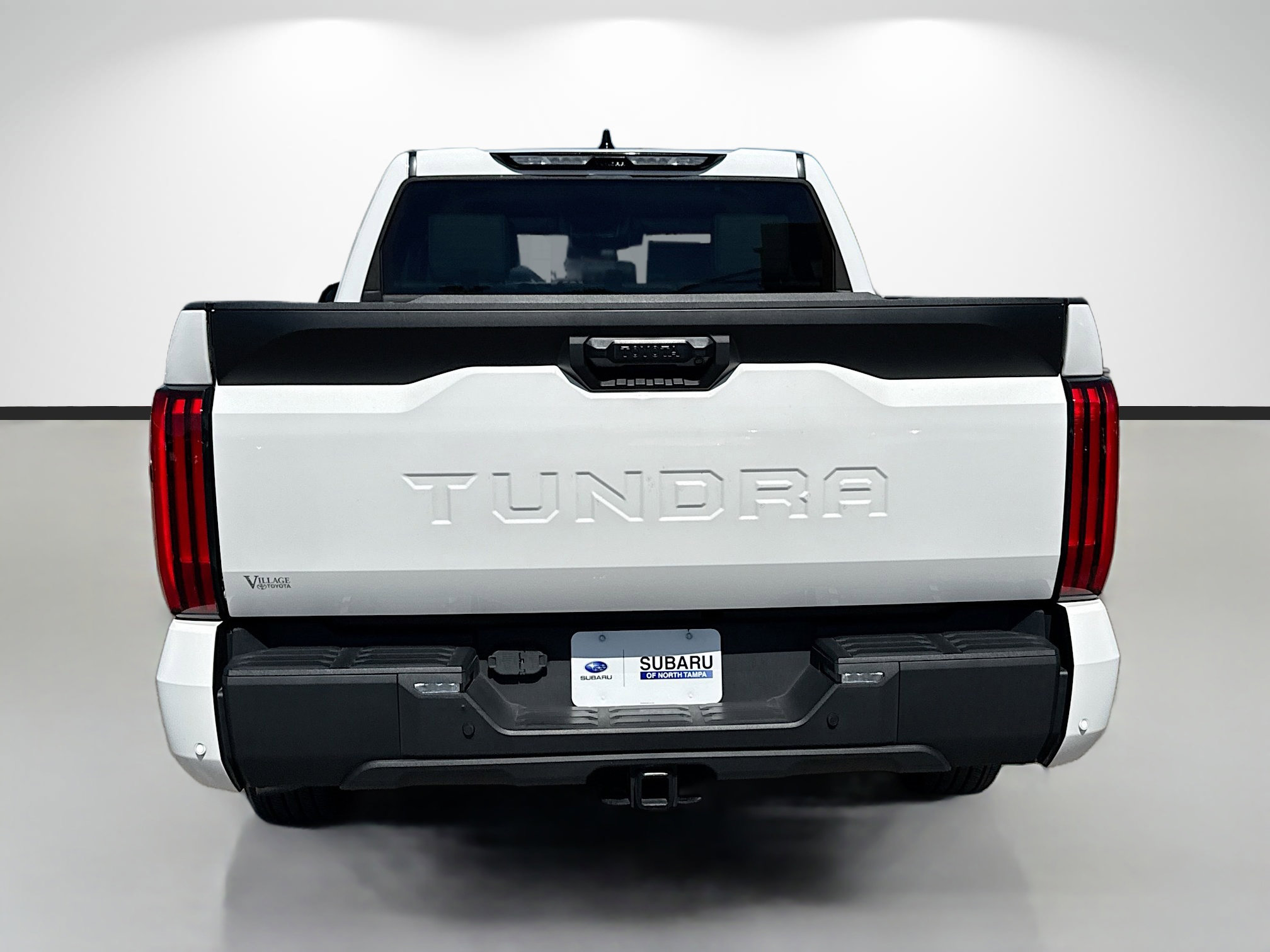 Used 2023 Toyota Tundra SR5 w/ SR5 Premium Package image 4