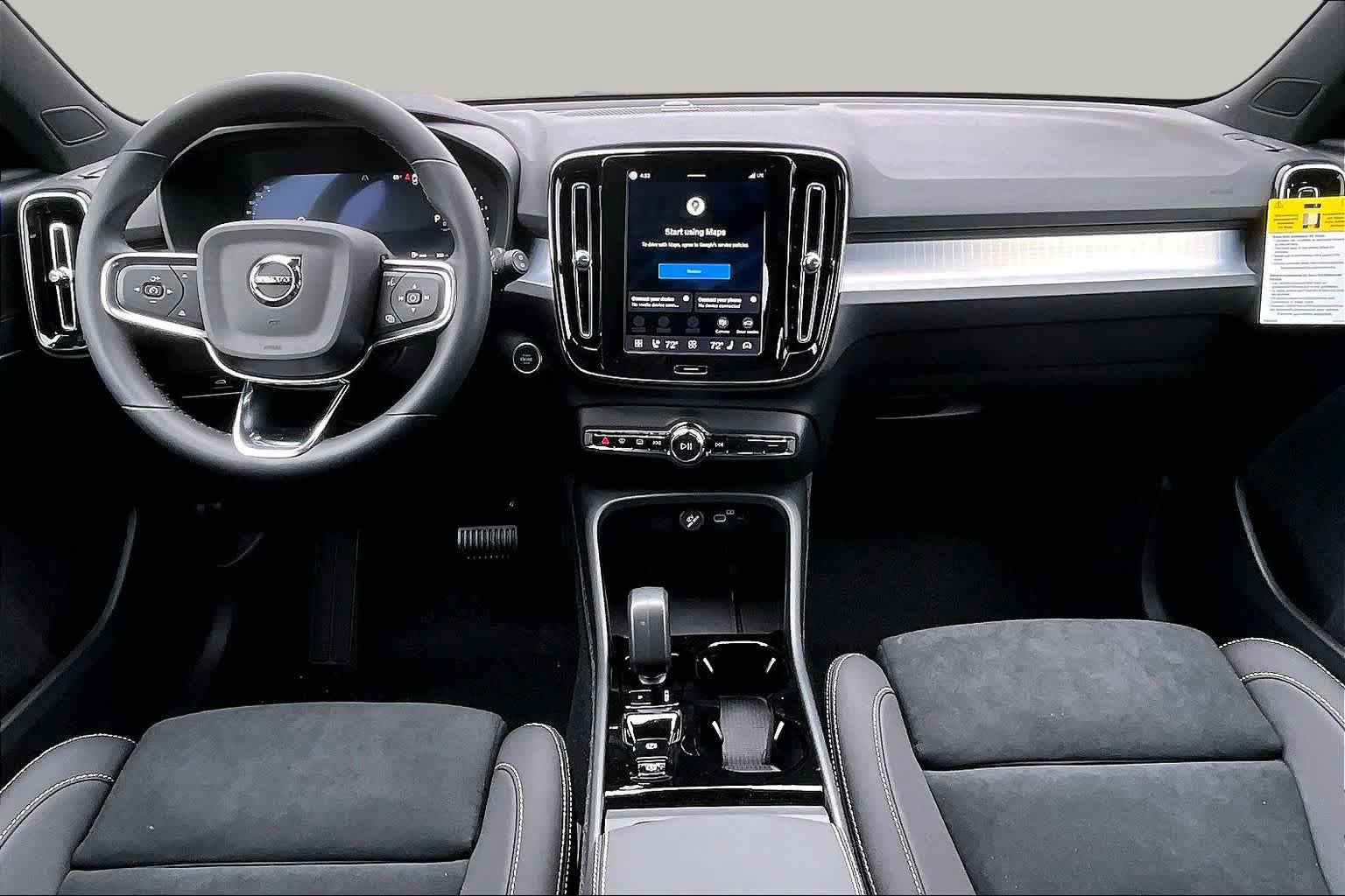 New 2026 Volvo XC40 B5 Ultra w/ Protection Package Premier AWD/4WD image 7