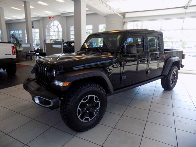 Certified 2023 Jeep Gladiator Sport AWD/4WD image 3