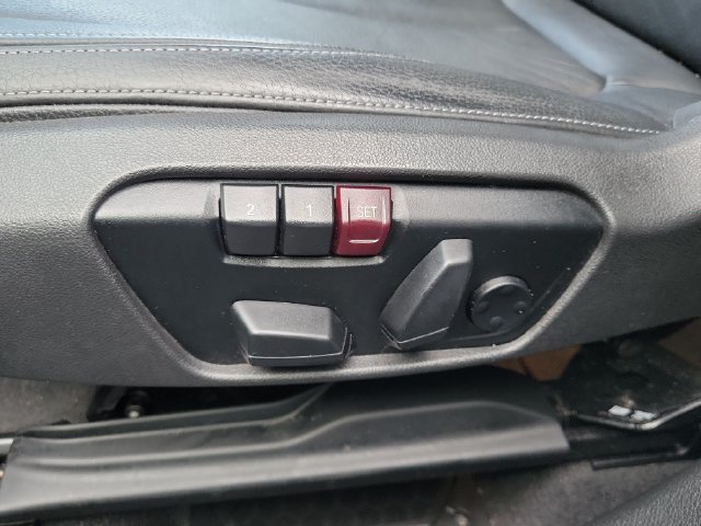 Used 2018 BMW X1 sDrive28i FWD image 13