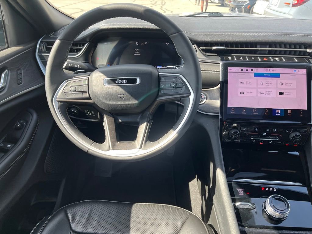 Used 2024 Jeep Grand Cherokee L Limited w/ Luxury Tech Group II image 18