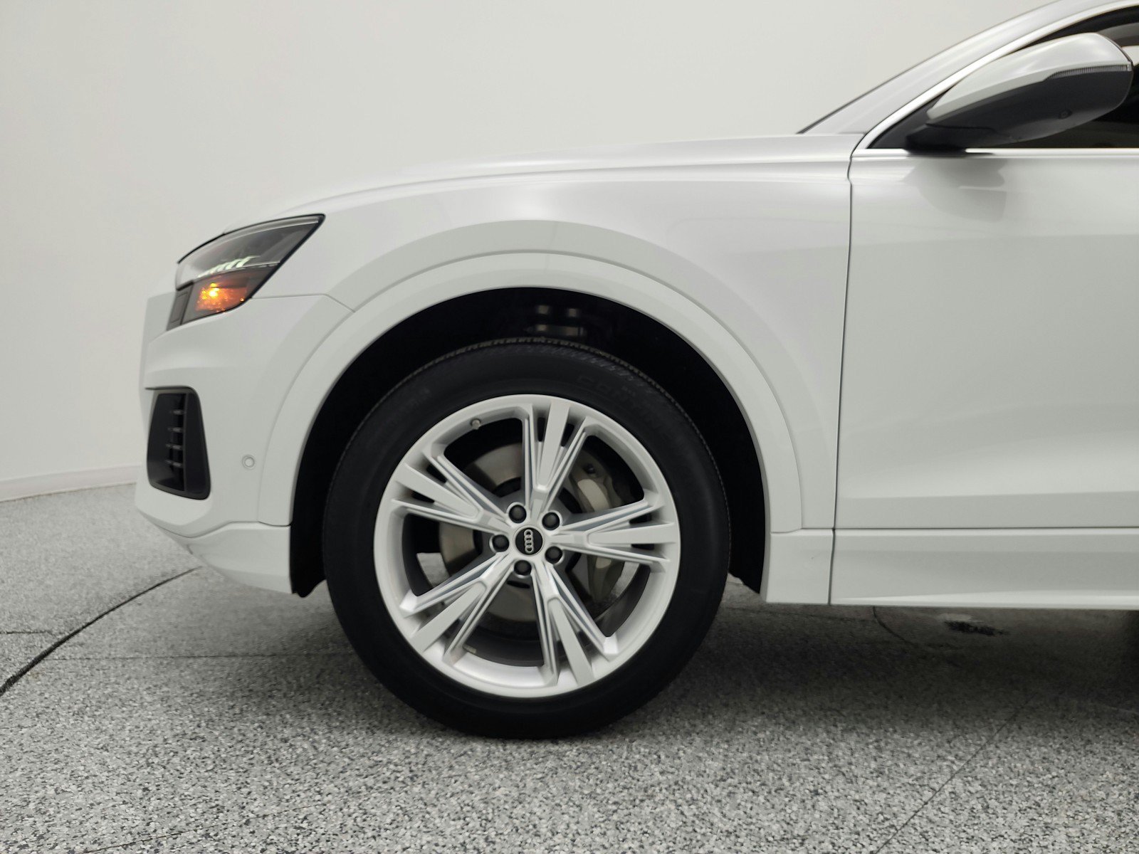 Used 2023 Audi Q8 Premium w/ Convenience Package AWD/4WD image 18