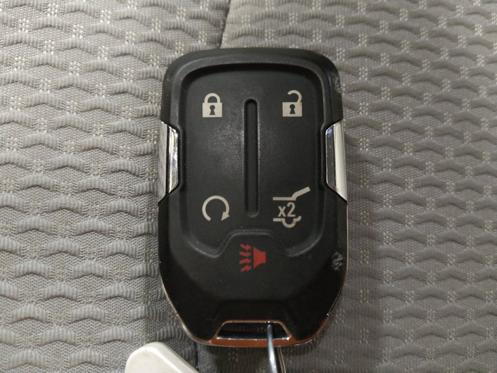 Used 2023 GMC Terrain SLE w/ Driver Convenience Package image 32