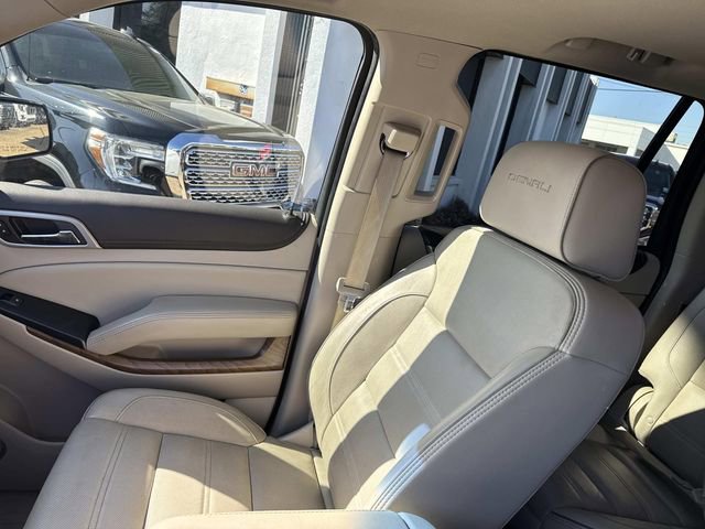 Used 2020 GMC Yukon Denali w/ Open Road Package image 22