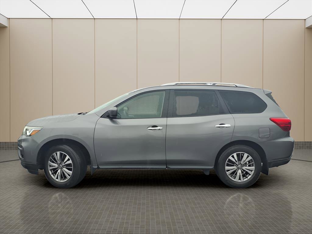 Used 2020 Nissan Pathfinder S image 10