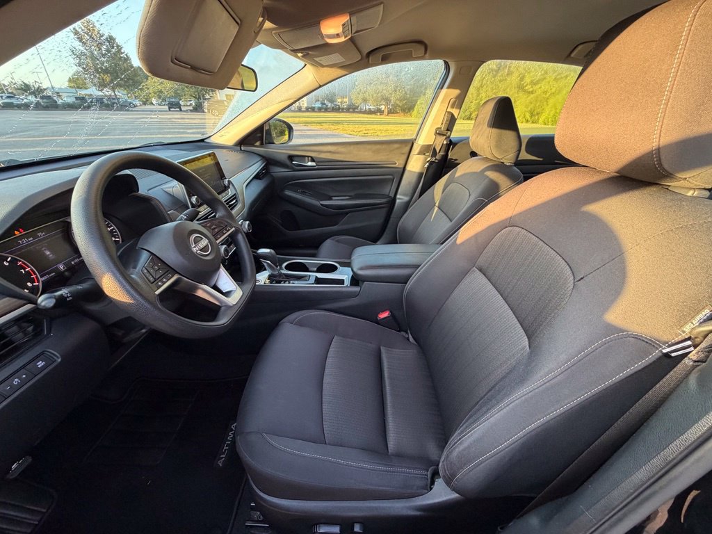 Certified 2024 Nissan Altima 2.5 SV FWD image 10