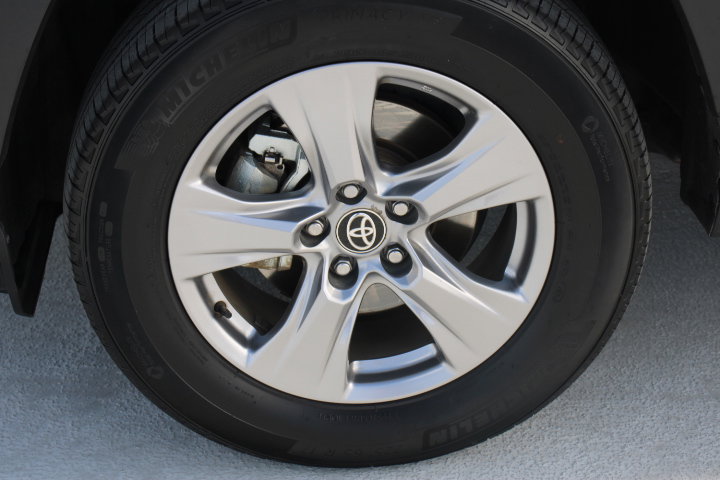 Certified 2025 Toyota RAV4 XLE image 9