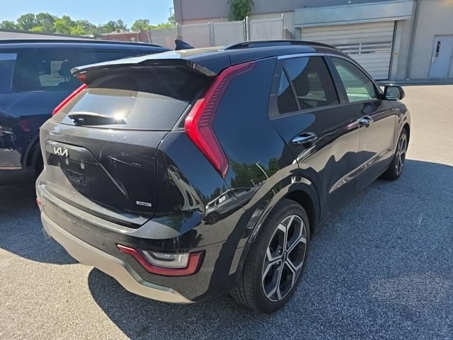 Certified 2023 Kia Niro SX Touring FWD image 2