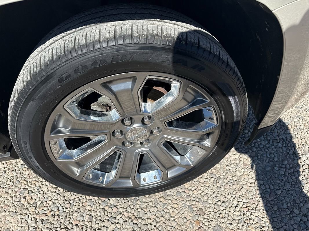 Used 2015 GMC Yukon Denali w/ Premium Package image 33