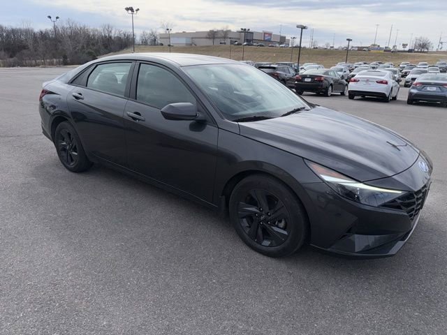 Used 2022 Hyundai Elantra SEL w/ Convenience Package image 8