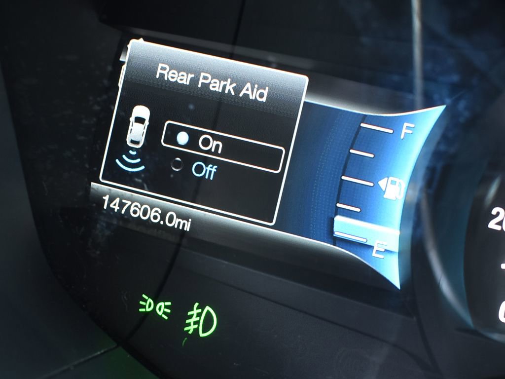 Used 2016 Ford Fusion SE w/ Equipment Group 202A image 11