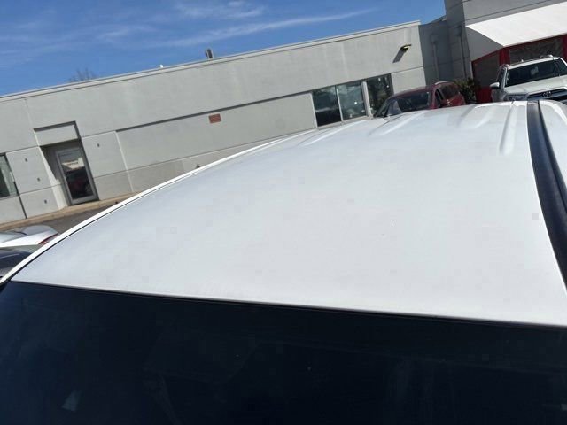 Used 2021 Toyota Tacoma TRD Off-Road image 2