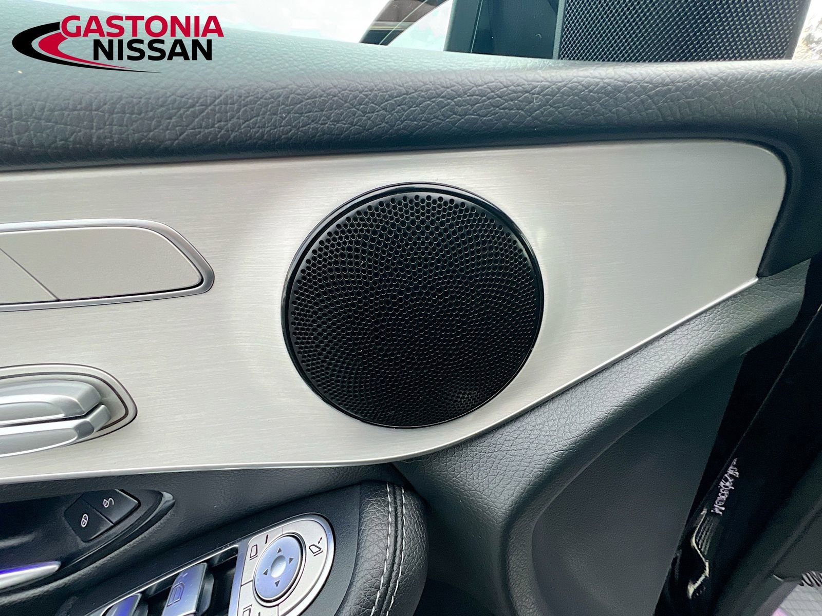 Used 2022 Mercedes-Benz GLC 300 image 23