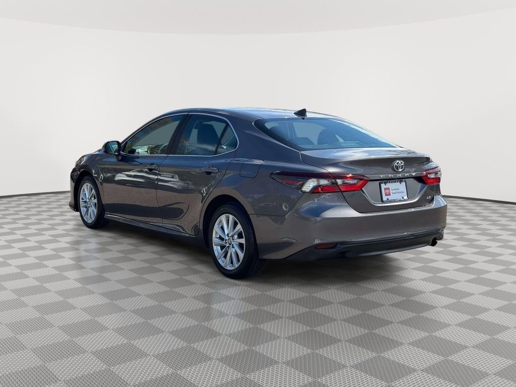 Used 2023 Toyota Camry LE FWD image 5