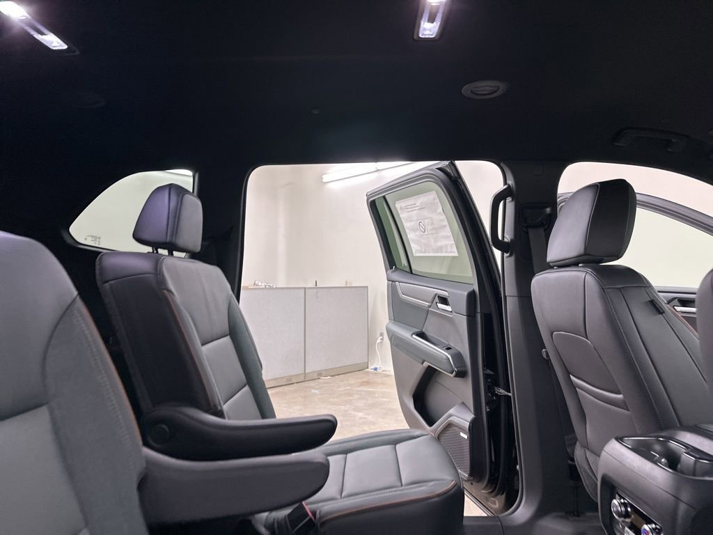 New 2026 GMC Acadia AT4 w/ Luxury Package image 20