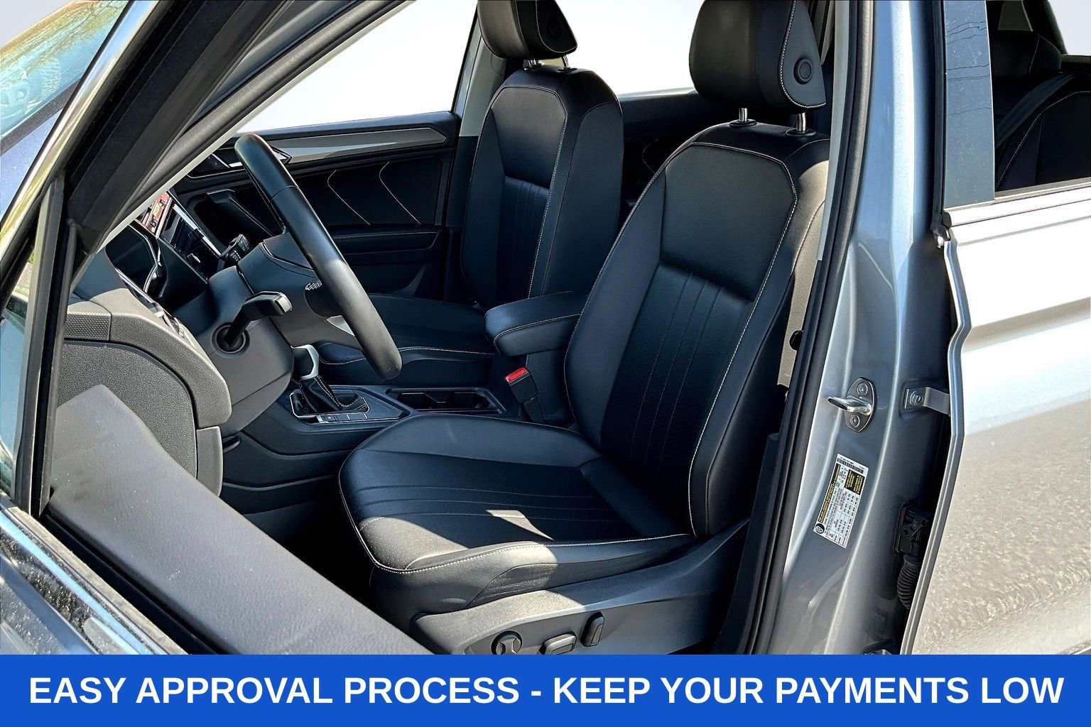 Used 2024 Volkswagen Tiguan SE image 26