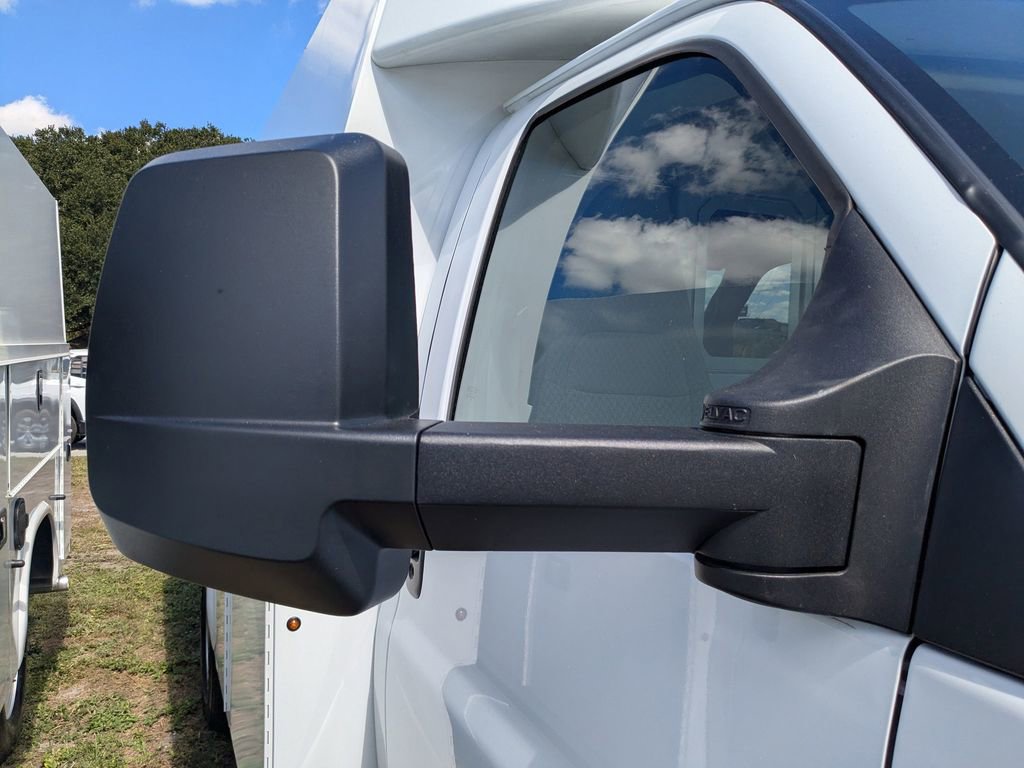New 2025 Chevrolet Express 3500 w/ Power Convenience Package image 13