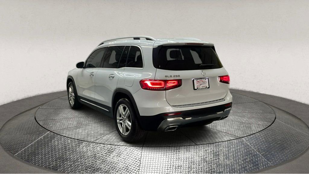 Used 2020 Mercedes-Benz GLB 250 w/ Premium Package image 6