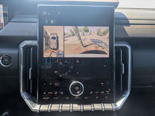 New 2025 GMC Acadia Denali image 13