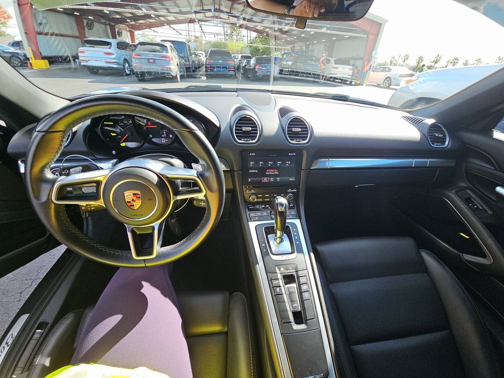 Used 2020 Porsche 718 Boxster image 4