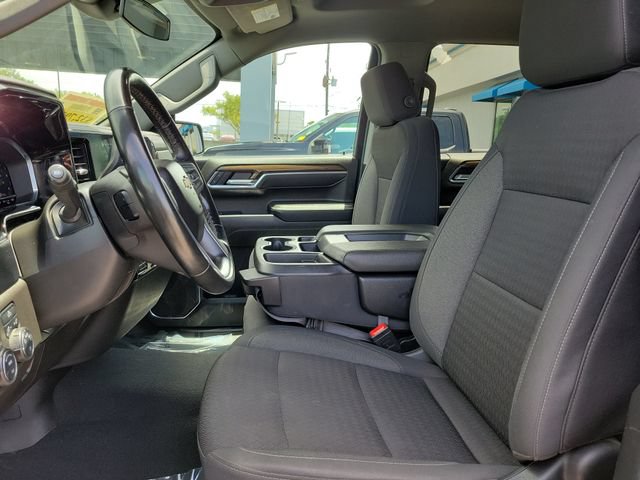 Used 2025 Chevrolet Silverado 1500 LT RWD image 16