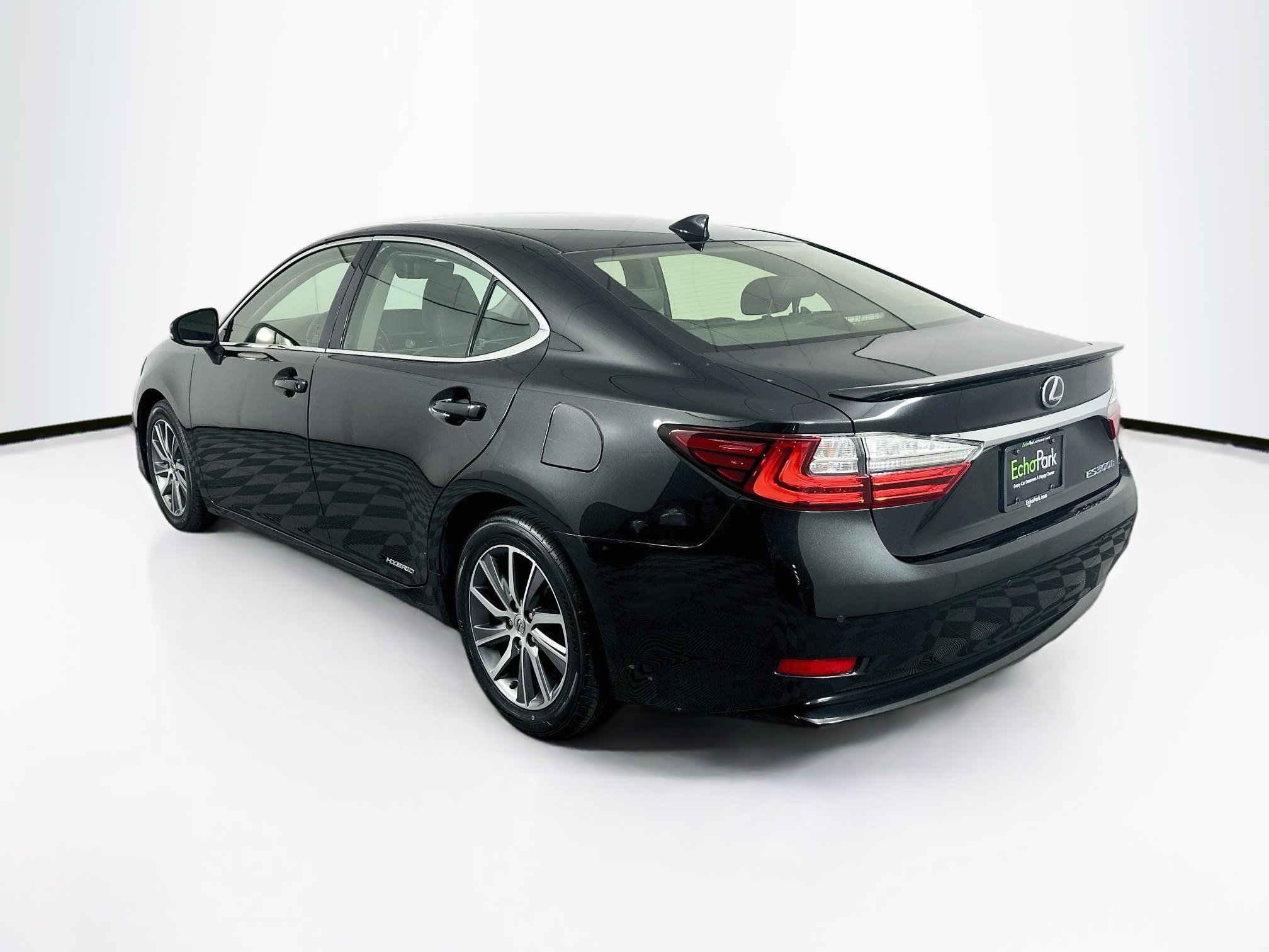 Used 2017 Lexus ES 300h FWD image 5