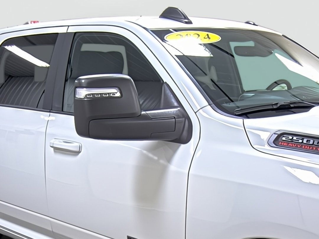 Used 2024 RAM 2500 Big Horn w/ Night Edition AWD/4WD image 15