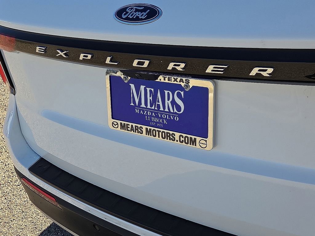Used 2025 Ford Explorer Active w/ Active Comfort Package image 16