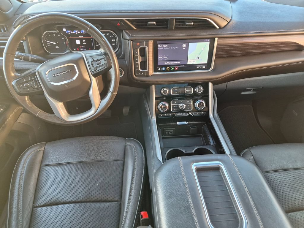 Used 2021 GMC Yukon XL Denali w/ Denali Premium Package AWD/4WD image 24