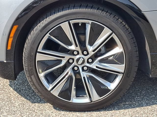 Certified 2026 Cadillac Lyriq Signature Luxury w/ Nappa Leather Package AWD/4WD image 6